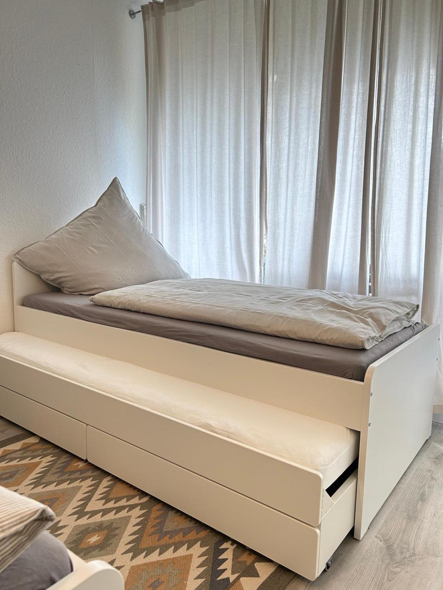 Modernes Designer-Apartment Fuer 7 Gaeste - 80Qm In Zentraler Lage, Self-Check-In Karlsruhe Exterior photo