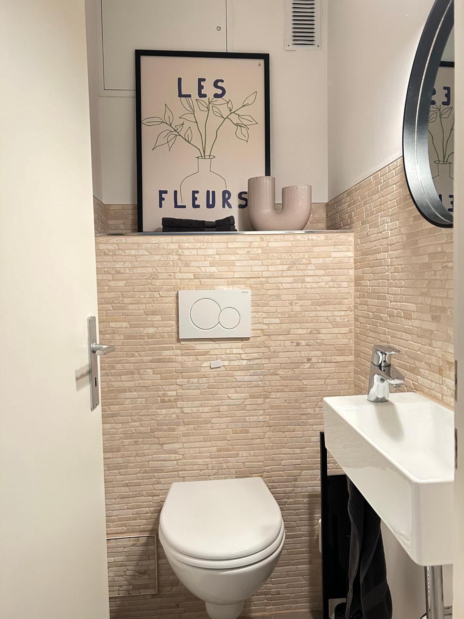 Modernes Designer-Apartment Fuer 7 Gaeste - 80Qm In Zentraler Lage, Self-Check-In Karlsruhe Exterior photo